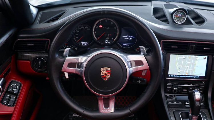 Porsche 911 Turbo S Cabriolet | 2014 – GCC – Excellent Condition | 3.8L F6