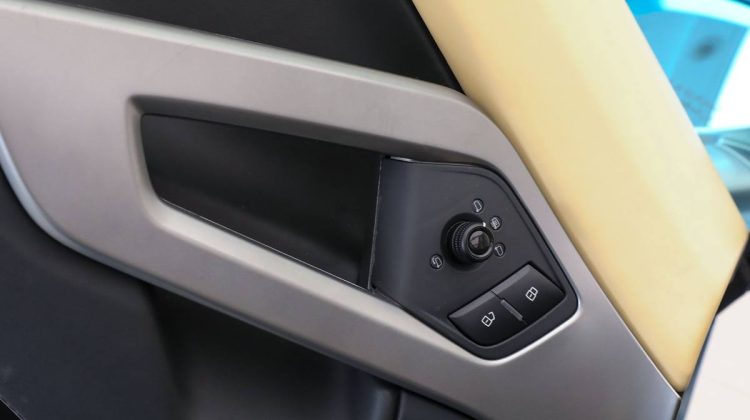 Lamborghini Aventador Roadster | 2014 – GCC – Perfect Condition – Low Mileage | 6.5L V12