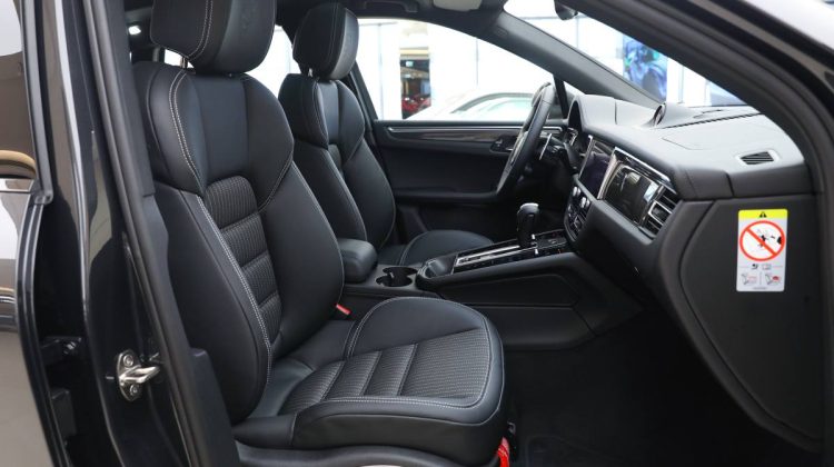 Porsche Macan T | 2023 – GCC – Brand New – Under Warranty | 2.0L i4