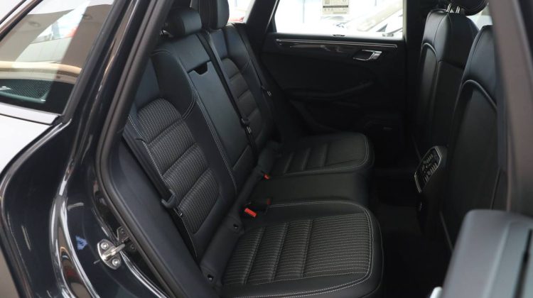 Porsche Macan T | 2023 – GCC – Brand New – Under Warranty | 2.0L i4