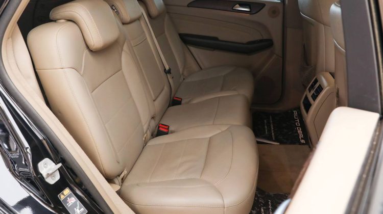 Mercedes Benz ML 350 4 Matic Blue Efficiency | 2013 – GCC – Perfect Condition – Service History Available | 3.5L V6
