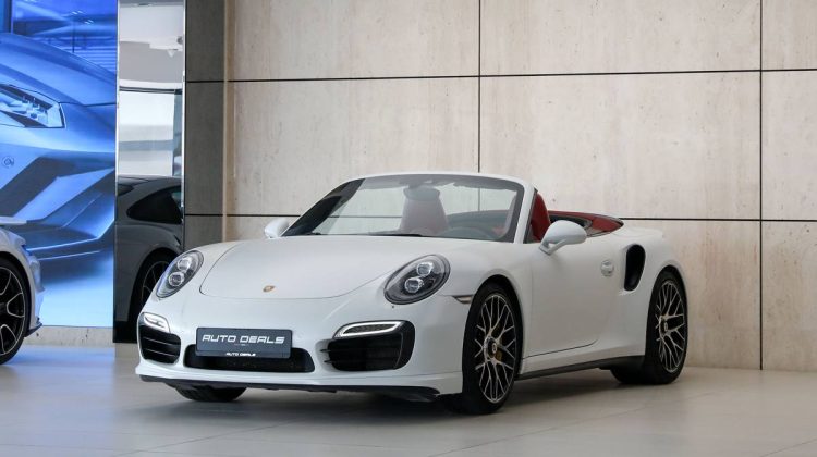 Porsche 911 Turbo S Cabriolet | 2014 – GCC – Excellent Condition | 3.8L F6