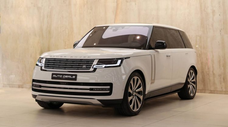 Range Rover Vogue Autobiography P 530 LWB 2023 | GCC – Under Warranty And Service Contract
