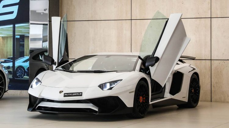 Lamborghini Aventador SV | 2017 – GCC – Low Mileage – Service History Available | 6.5L V12