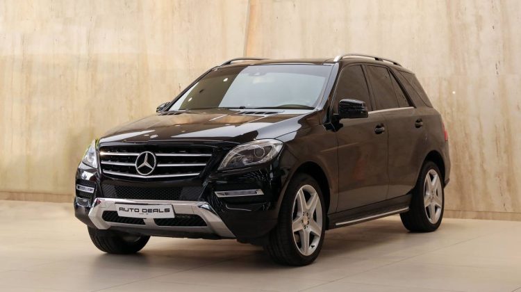 Mercedes Benz ML 350 4 Matic Blue Efficiency | 2013 – GCC – Perfect Condition – Service History Available | 3.5L V6