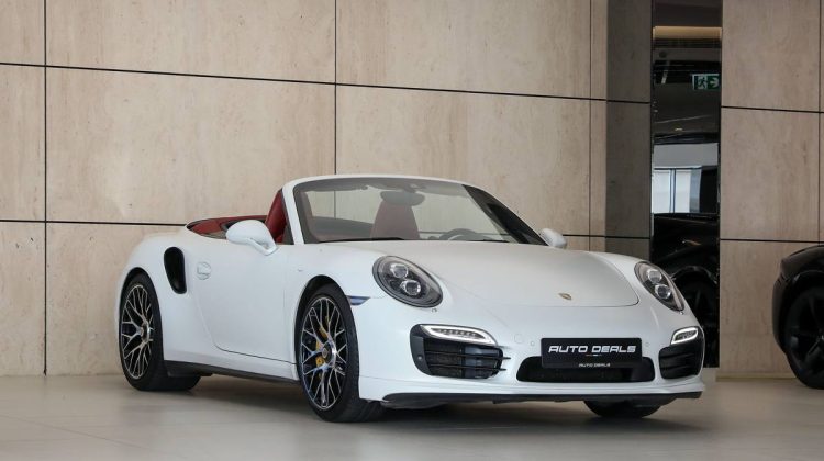 Porsche 911 Turbo S Cabriolet | 2014 – GCC – Excellent Condition | 3.8L F6