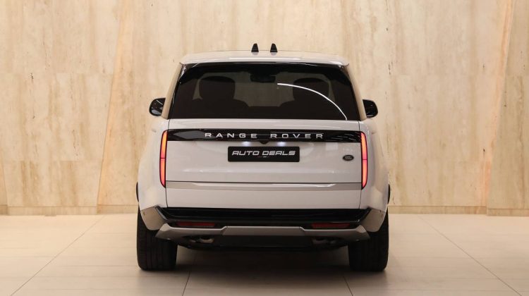 Range Rover Vogue Autobiography P 530 LWB 2023 | GCC – Under Warranty And Service Contract