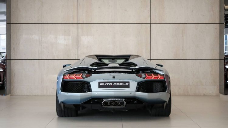 Lamborghini Aventador Roadster | 2014 – GCC – Perfect Condition – Low Mileage | 6.5L V12