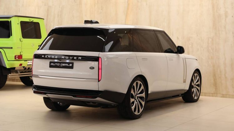 Range Rover Vogue Autobiography P 530 LWB 2023 | GCC – Under Warranty And Service Contract