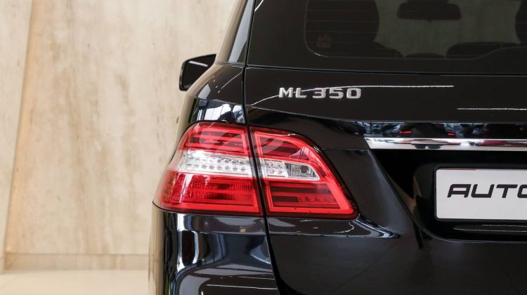 Mercedes Benz ML 350 4 Matic Blue Efficiency | 2013 – GCC – Perfect Condition – Service History Available | 3.5L V6