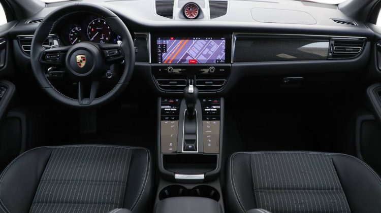 Porsche Macan T | 2023 – GCC – Brand New – Under Warranty | 2.0L i4