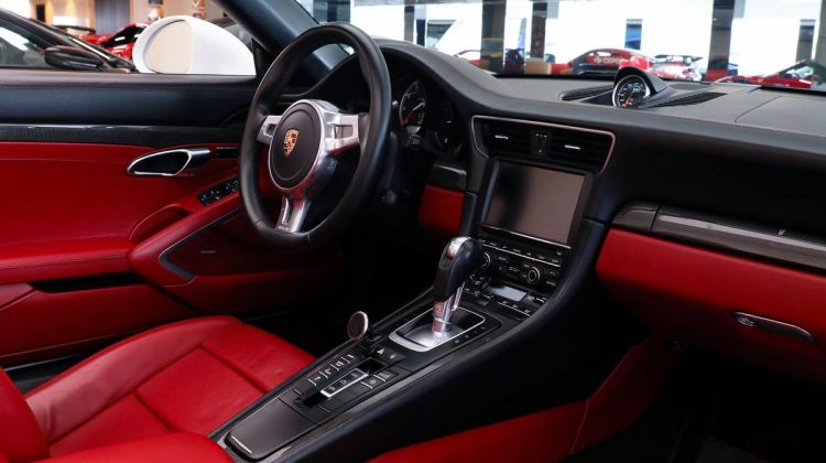 Porsche 911 Turbo S Cabriolet | 2014 – GCC – Excellent Condition | 3.8L F6
