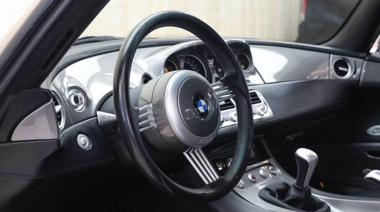 BMW Z8 Roadster | 2000 – GCC – Low Mileage – Titan Silver – Excellent Condition | 4.9L V8