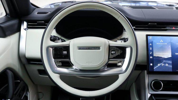 Range Rover Vogue HSE P530 | 2023 – Full Options | 4.4L V8