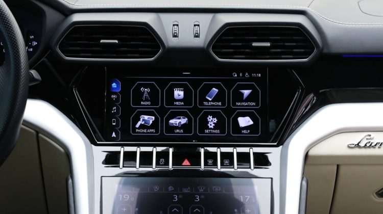 Lamborghini Urus | 2020 – GCC – Under Warranty – Service Contract – Perfect Condition | 4.0L V8