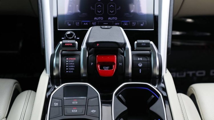 Lamborghini Urus | 2020 – GCC – Under Warranty – Service Contract – Perfect Condition | 4.0L V8