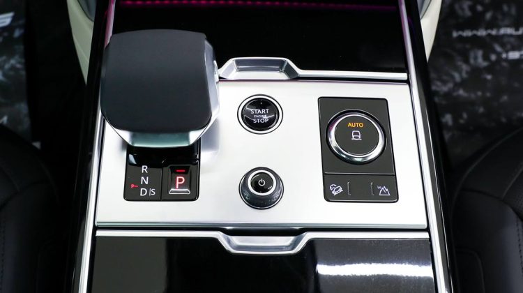 Range Rover Vogue HSE P530 | 2023 – Full Options | 4.4L V8