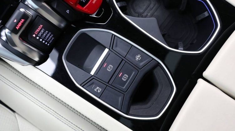 Lamborghini Urus | 2020 – GCC – Under Warranty – Service Contract – Perfect Condition | 4.0L V8