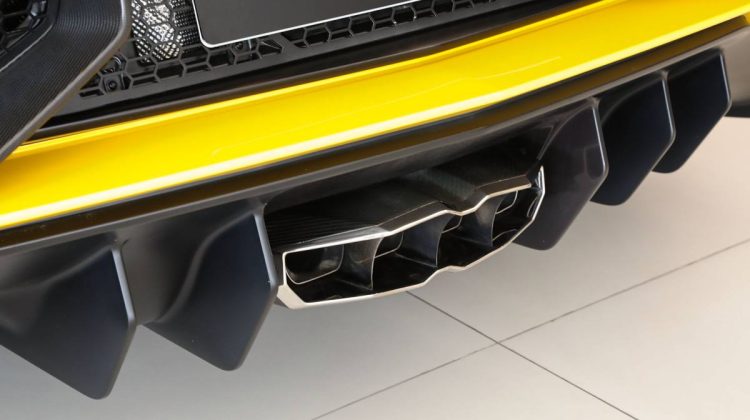 Lamborghini Aventador SV LP-750-4 | 2016 – GCC – Service History – Giallo Midas – Perfect Condition