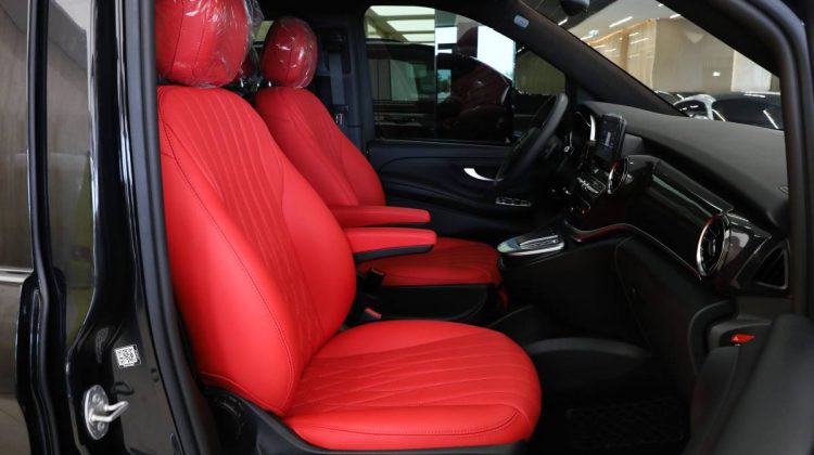 Mercedes Benz Viano V250 Maybach | 2022 – GCC – Brand New | 2.0L i4