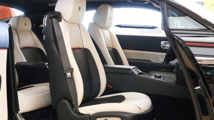 Rolls Royce Wraith Black Badge | 2018 – GCC – Perfect Condition | 6.6L V12