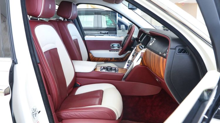Rolls Royce Cullinan Starlight | 2019 – Full Options – Luxurious SUV | 6.7L V12
