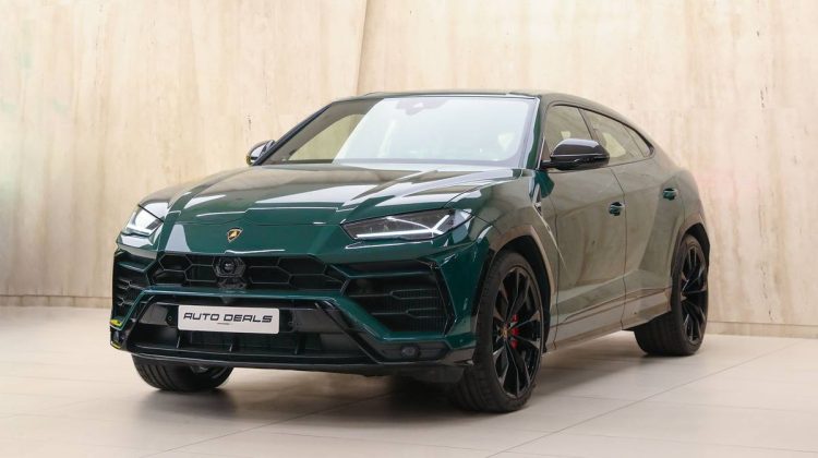 Lamborghini Urus | 2022 – Brand New – Verde Hydra Metallic | 4.0L V8