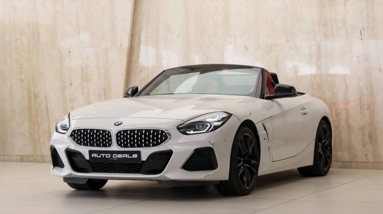 BMW Z4 S-Drive 20i Roadster | 2019 – GCC – Under Warranty And Service Contract | 2.0L i4