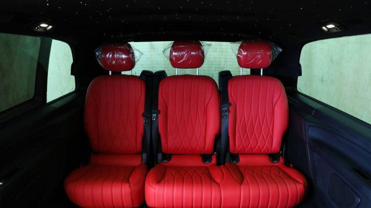Mercedes Benz Viano V250 Maybach | 2022 – GCC – Brand New | 2.0L i4