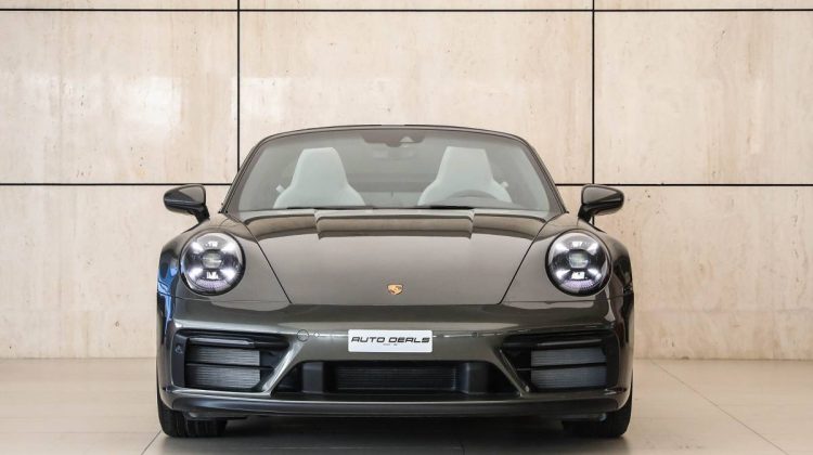 Porsche 911 Targa 4 GTS | 2023 – Under Warranty – Brand New – Aventurine Green Metallic | 3.0L F6