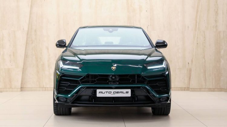 Lamborghini Urus | 2022 – Brand New – Verde Hydra Metallic | 4.0L V8