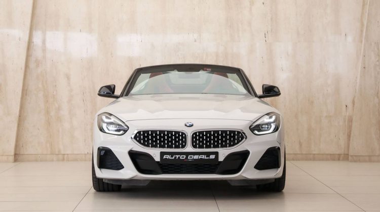 BMW Z4 S-Drive 20i Roadster | 2019 – GCC – Under Warranty And Service Contract | 2.0L i4