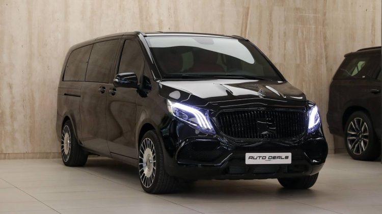 Mercedes Benz Viano V 250 Maybach | 2022 – GCC – Brand New – Indulge in Timeless Luxury Van | 2.0L i4