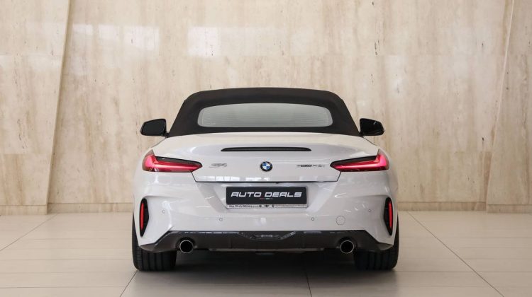 BMW Z4 S-Drive 20i Roadster | 2019 – GCC – Under Warranty And Service Contract | 2.0L i4