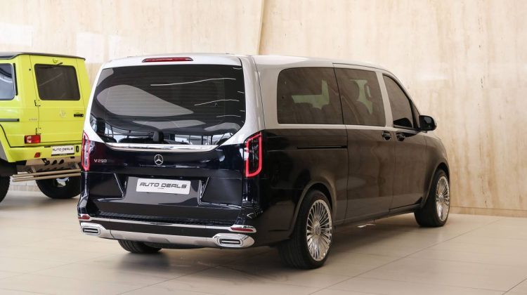 Mercedes Benz Viano V250 Maybach | 2022 – GCC – Luxurious Van – Full Options