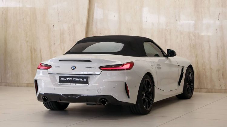 BMW Z4 S-Drive 20i Roadster | 2019 – GCC – Under Warranty And Service Contract | 2.0L i4