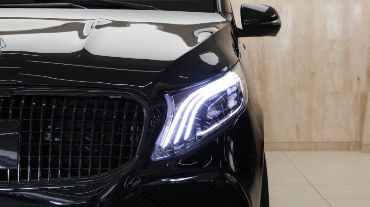 Mercedes Benz Viano V250 Maybach | 2022 – GCC – Brand New | 2.0L i4