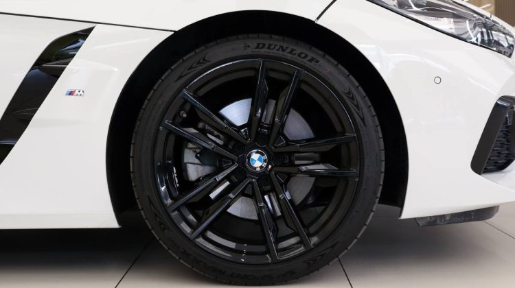 BMW Z4 S-Drive 20i Roadster | 2019 – GCC – Under Warranty And Service Contract | 2.0L i4