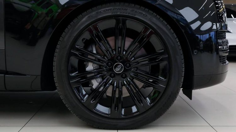 Range Rover Vogue HSE P530 | 2023 – Full Options | 4.4L V8