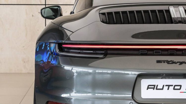 Porsche 911 Targa 4 GTS | 2023 – Under Warranty – Brand New – Aventurine Green Metallic | 3.0L F6