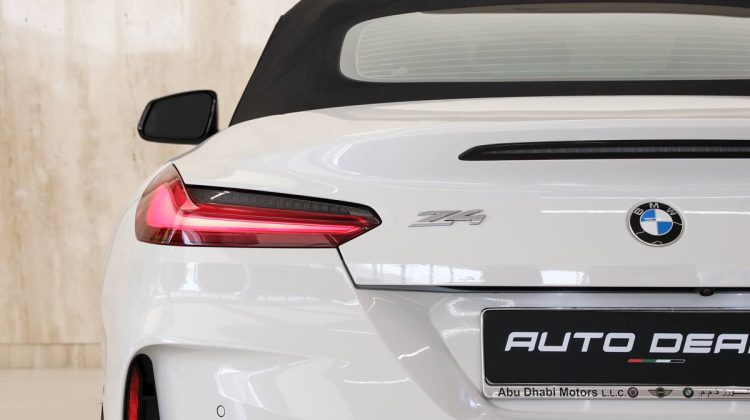 BMW Z4 S-Drive 20i Roadster | 2019 – GCC – Under Warranty And Service Contract | 2.0L i4