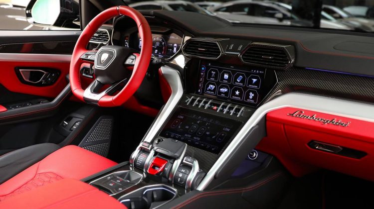 Lamborghini Urus | 2022 – GCC – Under Warranty and Service Contract – Perfect Condition | 4.0L V8