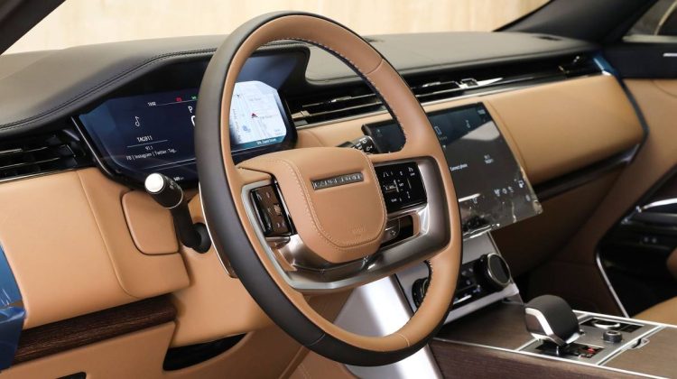 Range Rover Vogue HSE P 530 2023 | Belgravia Green – GCC – Under Warranty – Service Contract