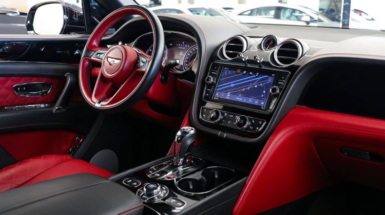 Bentley Bentayga W12 | 2017 – GCC – Perfect Condition | 6.0L W12