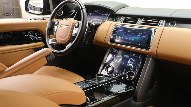 Range Rover Vogue Autobiography Fifty P525 1 of 1970 | 2021 – GCC – Under Warranty – Service Contract