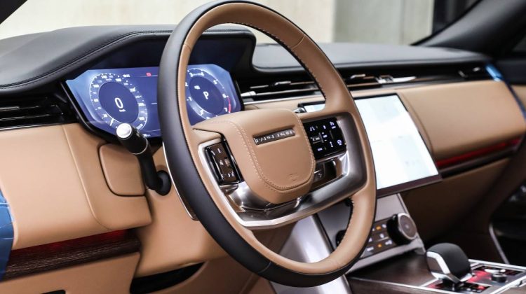 Range Rover Vogue Autobiography Long Wheel Base P530 | 2023 – GCC – Under Warranty – Brand New | 4.4L V8