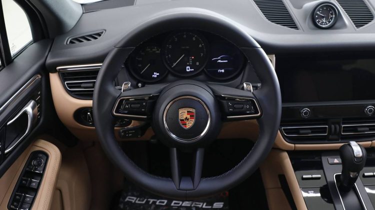 Porsche Macan | 2023 – Brand New – Advanced Safety Systems – State-of-the-Art SUV | 2.0L i4