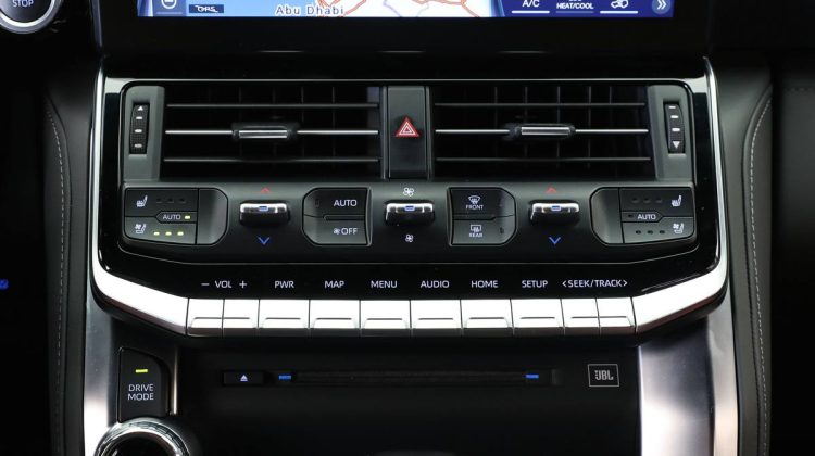 Toyota Land Cruiser VX-R | 2022 – GCC – Under Warranty – Perfect Condition | 4.0L V6
