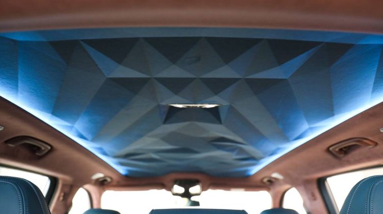 BMW XM | 2023 – GCC – Under Warranty – Brand New – Ambient Roof Lighting (Sculptural Headliner) | 4.4L V8