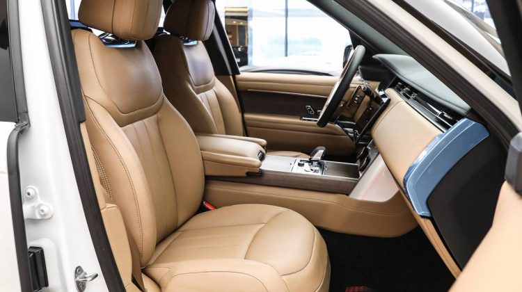 Range Rover Vogue Autobiography Long Wheel Base P530 | 2023 – GCC – Under Warranty – Brand New | 4.4L V8